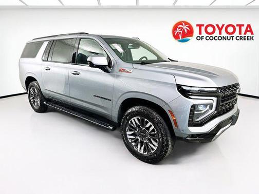 2025 Chevrolet Suburban 4WD Z71