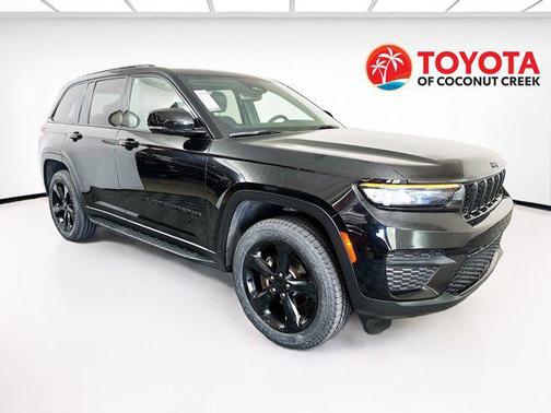 2023 Jeep Grand Cherokee Altitude