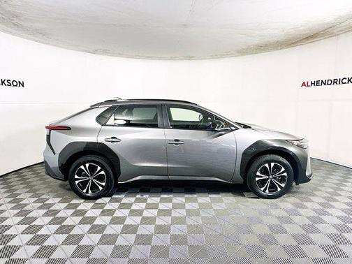 2023 Toyota bZ4X XLE