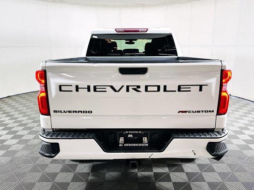 2022 Chevrolet Silverado 1500 Custom