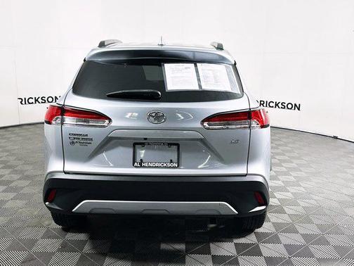 2022 Toyota Corolla Cross LE