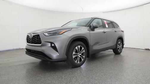 2025 Toyota Highlander XLE