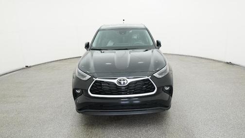 2025 Toyota Highlander LE