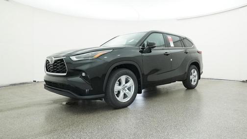 2025 Toyota Highlander LE