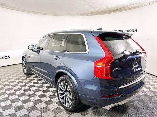 2020 Volvo XC90 T5 Momentum