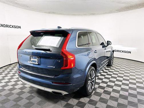 2020 Volvo XC90 T5 Momentum