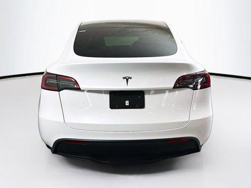 Black 2024 Tesla Model Y Long Range Dual Motor All-Wheel Drive