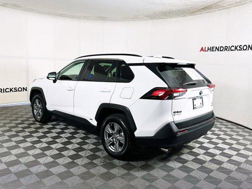 2023 Toyota RAV4 Hybrid XLE