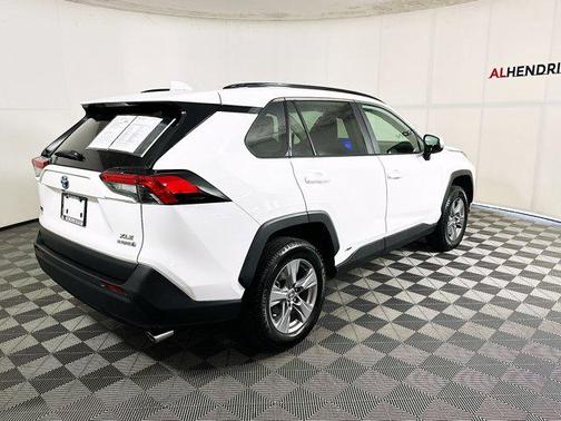 2023 Toyota RAV4 Hybrid XLE