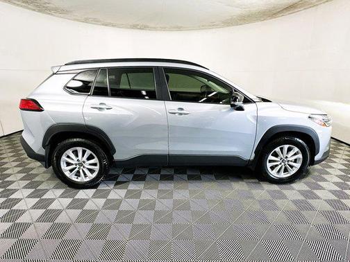 Silver 2025 Toyota Corolla Cross LE