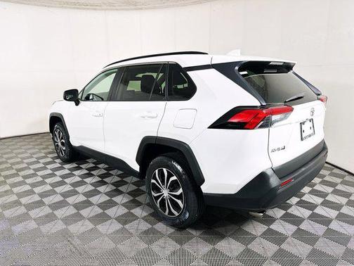 Super White 2019 Toyota RAV4 LE