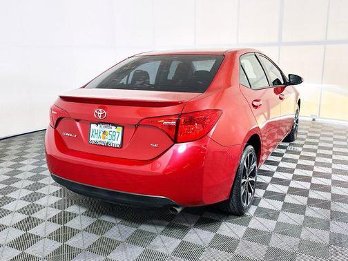 Barcelona Red Metallic 2018 Toyota Corolla SE