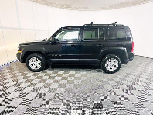 Black Clearcoat 2017 Jeep Patriot Sport