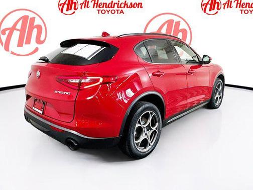 2022 Alfa Romeo Stelvio Sprint