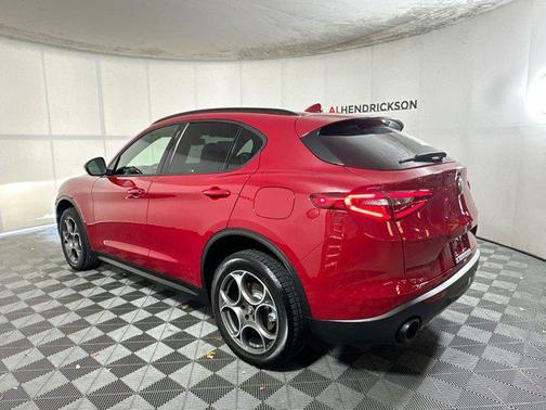 2022 Alfa Romeo Stelvio Sprint
