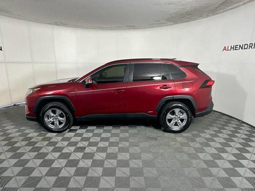 2022 Toyota RAV4 Hybrid SE