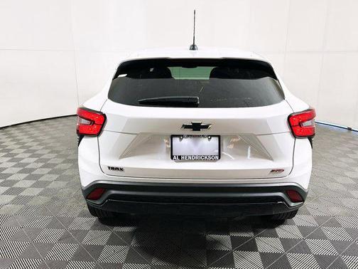 2025 Chevrolet Trax FWD 1RS