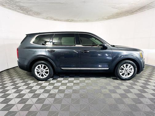 Gravity Grey 2022 Kia Telluride LX