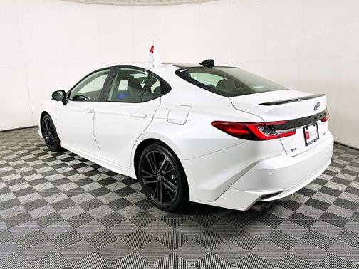 Pearl 2025 Toyota Camry XSE