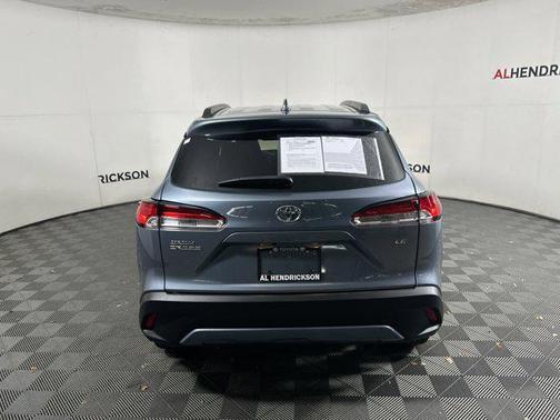 2024 Toyota Corolla Cross LE