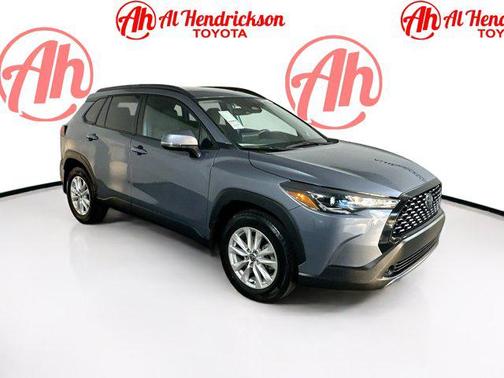 2024 Toyota Corolla Cross LE