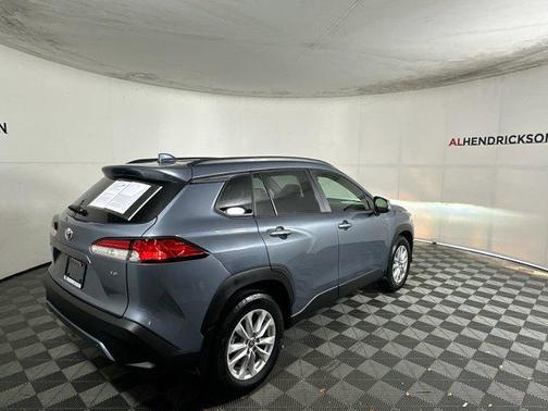 2024 Toyota Corolla Cross LE