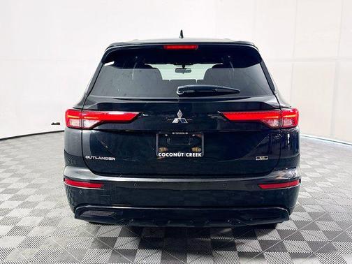 2024 Mitsubishi Outlander SE Black Edition S-AWC