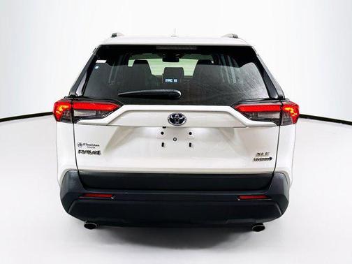 2023 Toyota RAV4 Hybrid XLE Premium