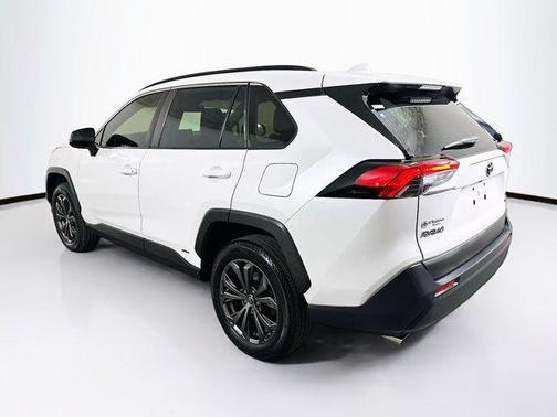 2023 Toyota RAV4 Hybrid XLE Premium