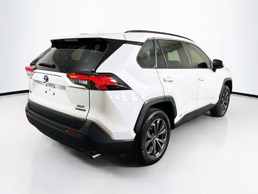 2023 Toyota RAV4 Hybrid XLE Premium
