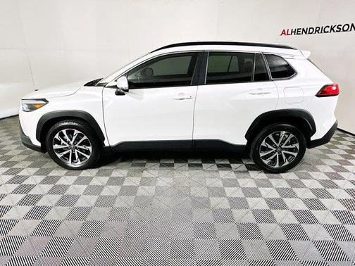 2023 Toyota Corolla Cross XLE