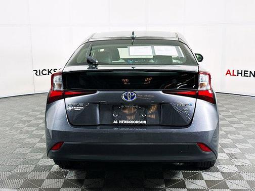 2022 Toyota Prius XLE