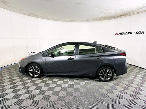 2022 Toyota Prius XLE