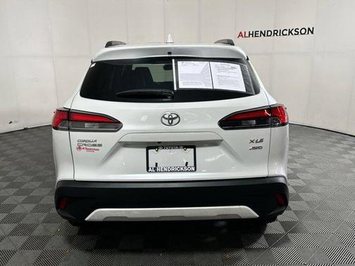 2024 Toyota Corolla Cross XLE
