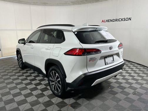 2024 Toyota Corolla Cross XLE