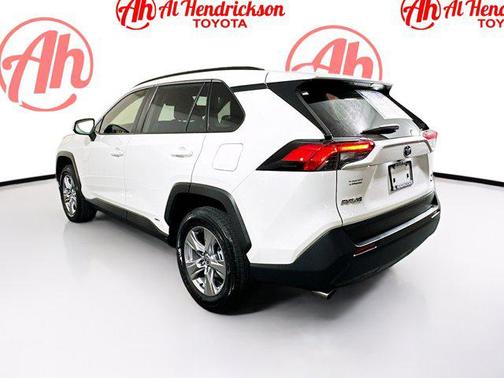 2023 Toyota RAV4 Hybrid XLE