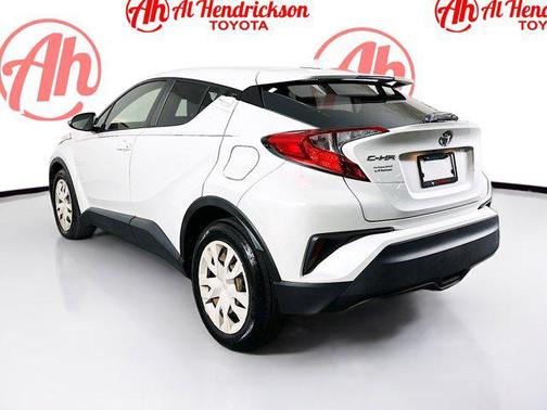 White 2019 Toyota C-HR LE