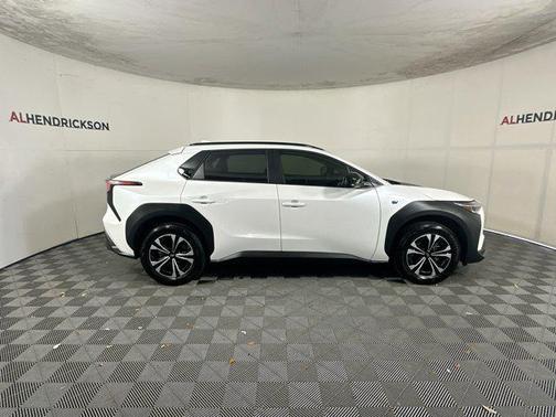 2024 Subaru Solterra Premium