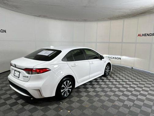 2020 Toyota Corolla Hybrid LE