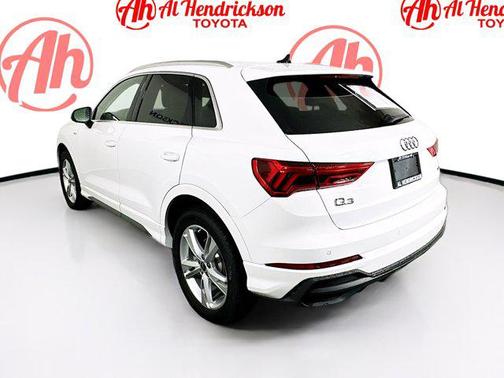2023 Audi Q3 Premium 45 TFSI S line quattro Tiptronic