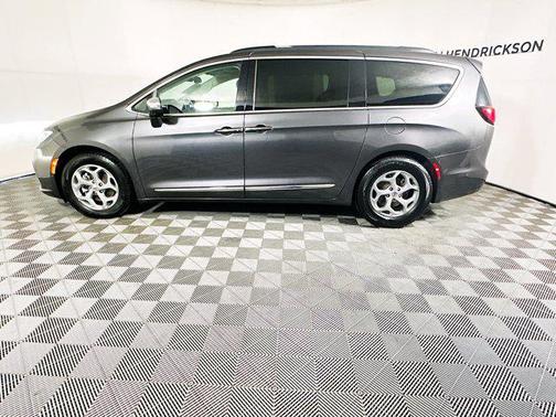 2022 Chrysler Pacifica Limited