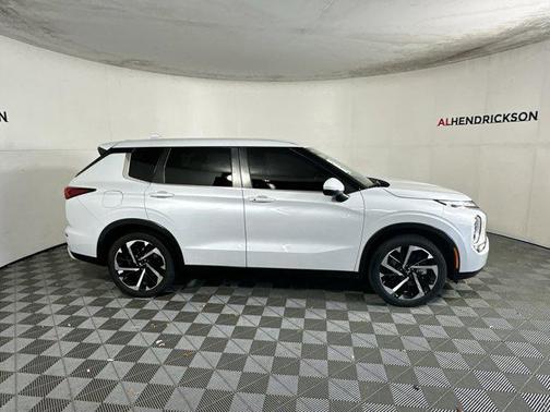 2022 Mitsubishi Outlander Black Edition S-AWC