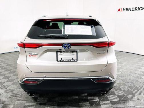 2023 Toyota Venza LE