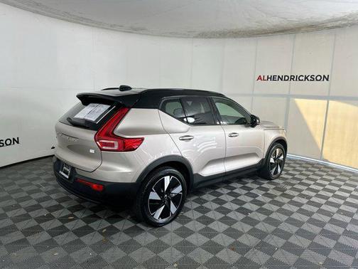 2024 Volvo XC40 Recharge Pure Electric Twin Plus