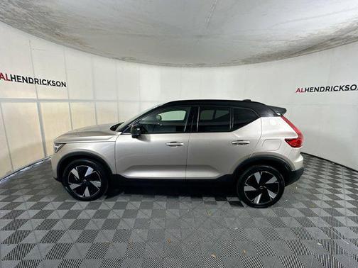 2024 Volvo XC40 Recharge Pure Electric Twin Plus
