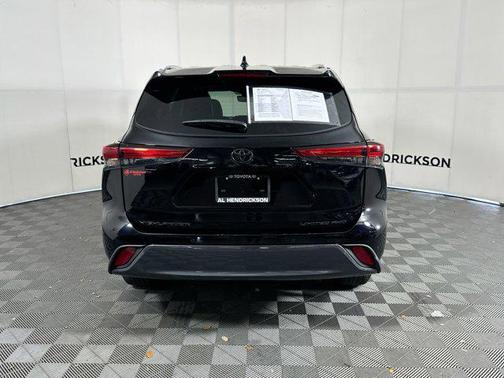 2022 Toyota Highlander Limited