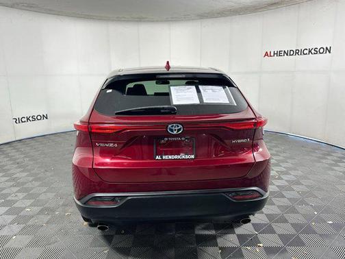 2022 Toyota Venza LE