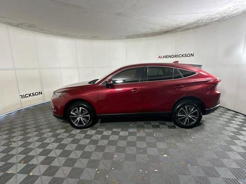 2022 Toyota Venza LE