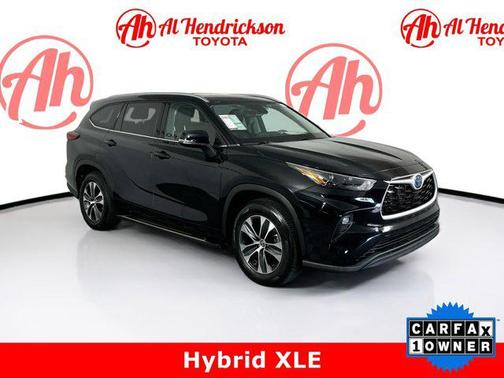 2022 Toyota Highlander Hybrid XLE