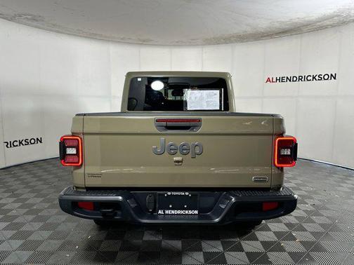 2020 Jeep Gladiator Overland